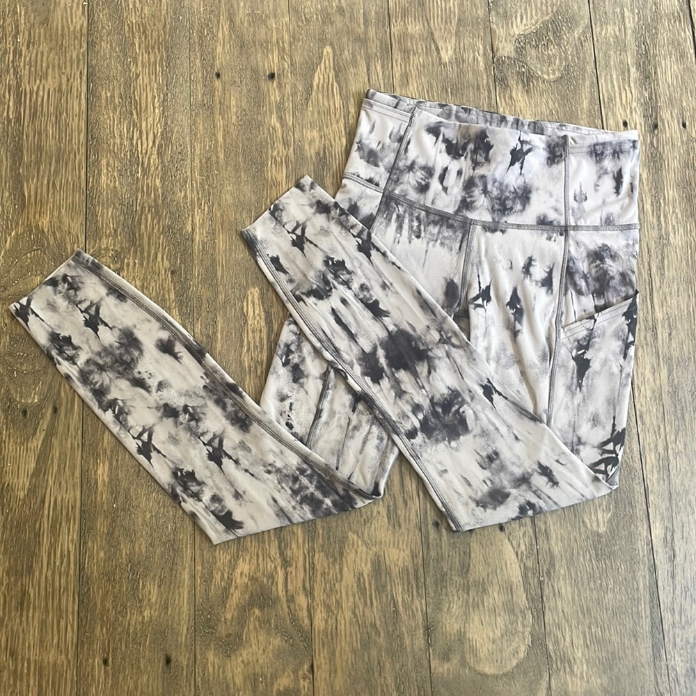 Lululemon Like New Leggings Size 4